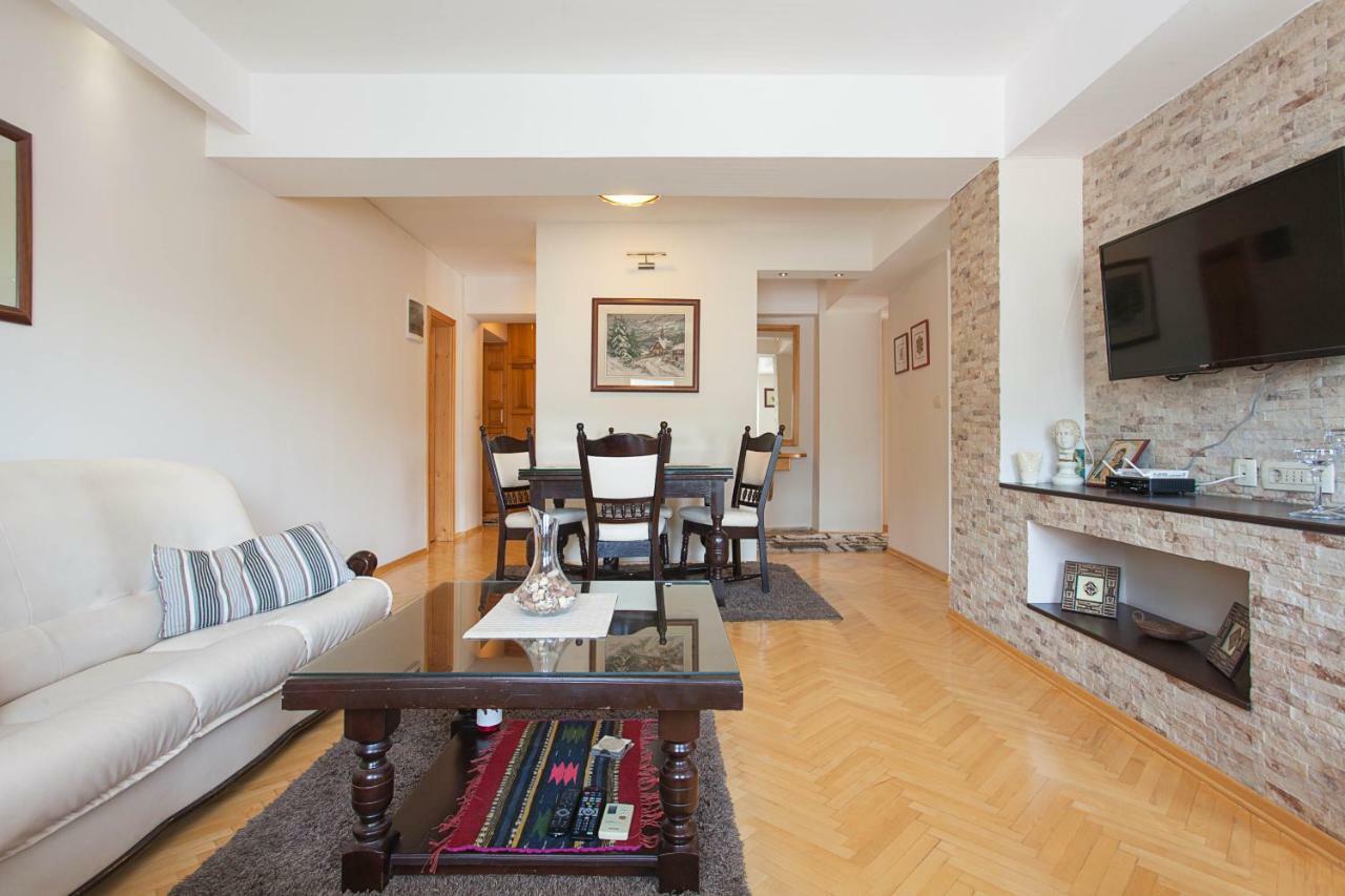 White Apartment Skopje Ngoại thất bức ảnh