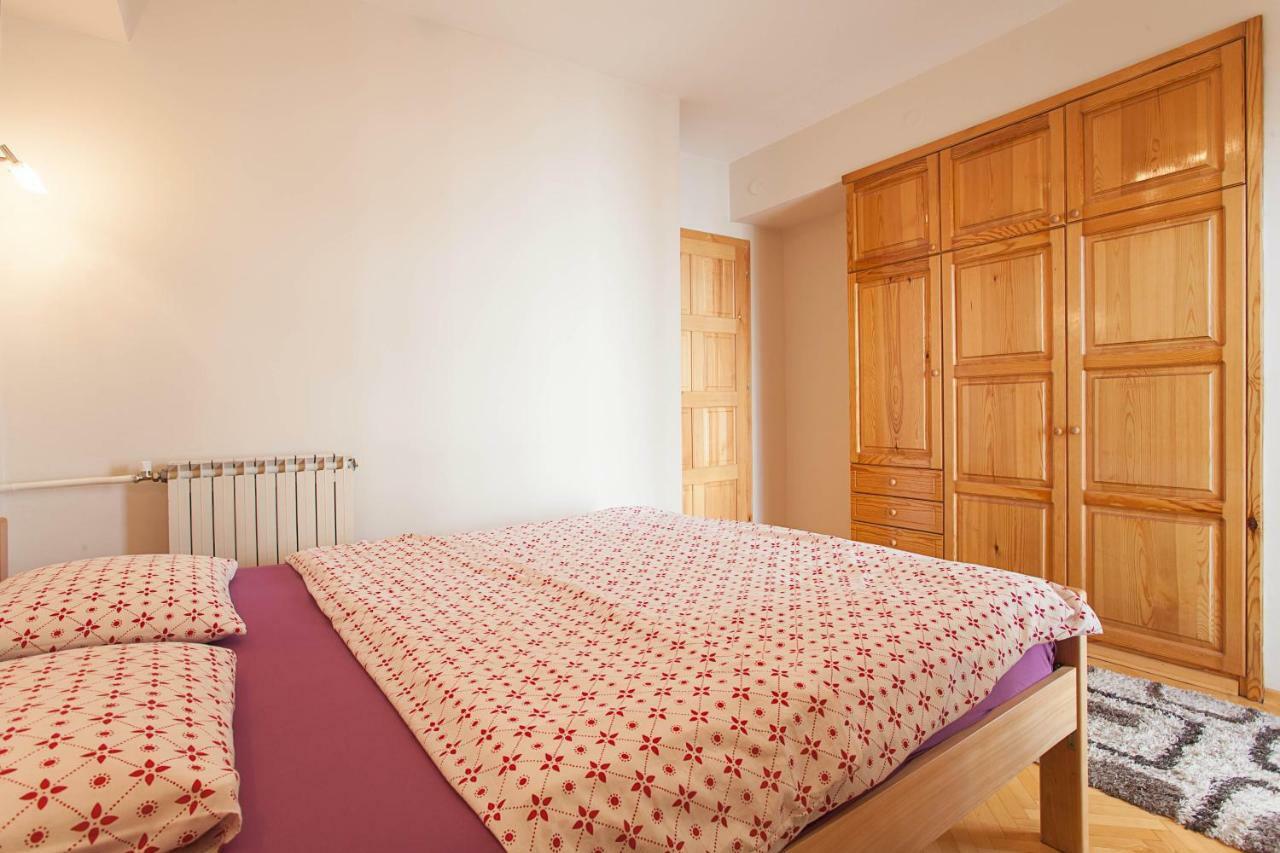 White Apartment Skopje Ngoại thất bức ảnh